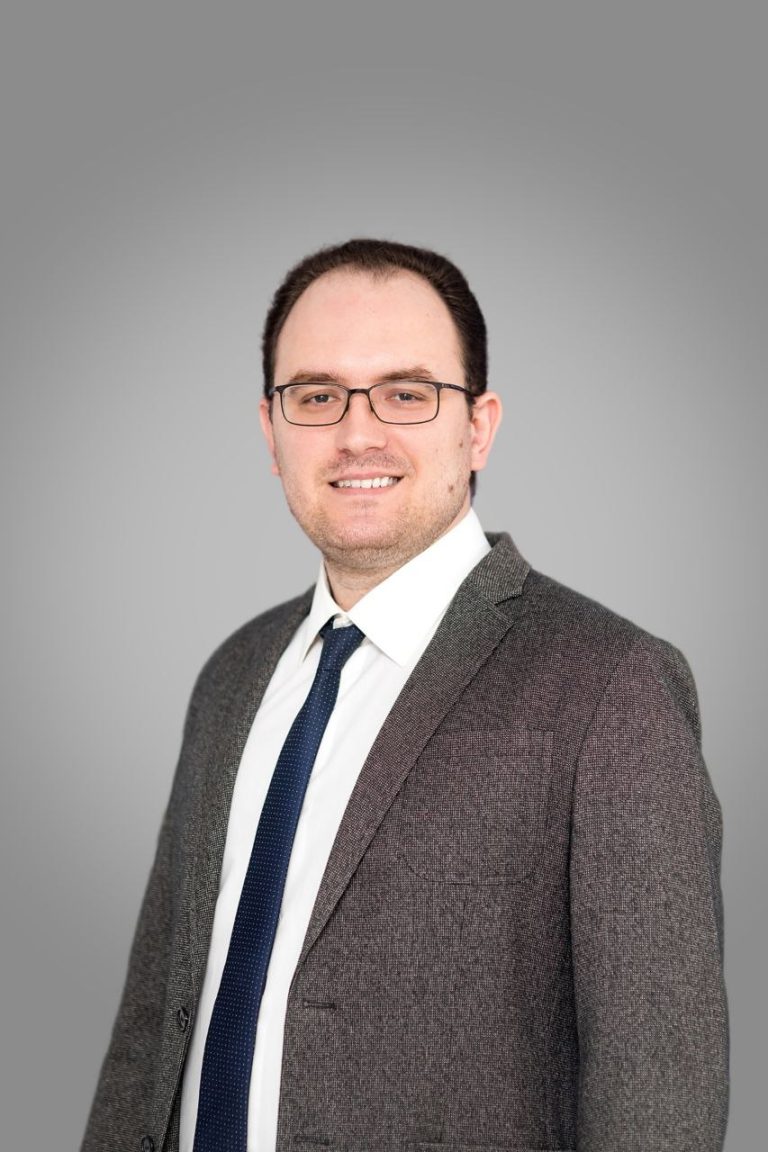 Изображение эксперта